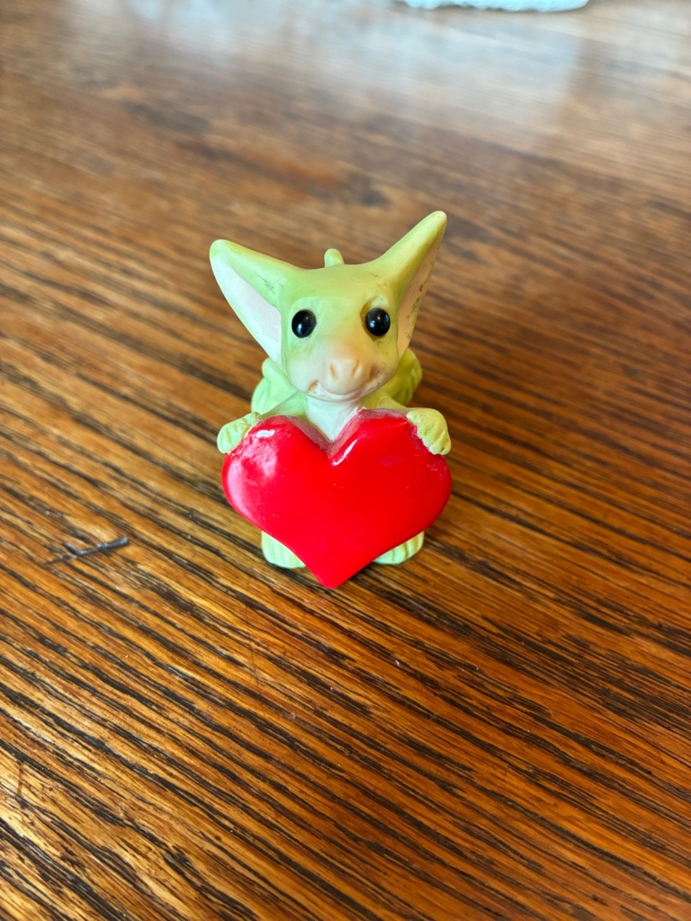 Whimsical World of Pocket Dragons Big Heart Figurine